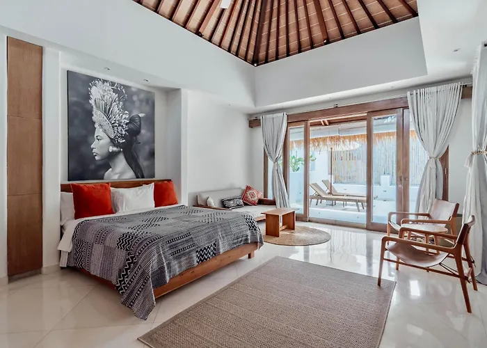 Alba, Berawa, Large Private 4br Near The