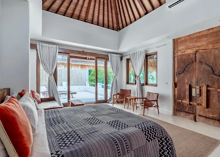 Alba, Berawa, Large Private 4br Near The