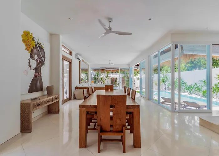 Villa Alba, Berawa, Large Private 4br Near The