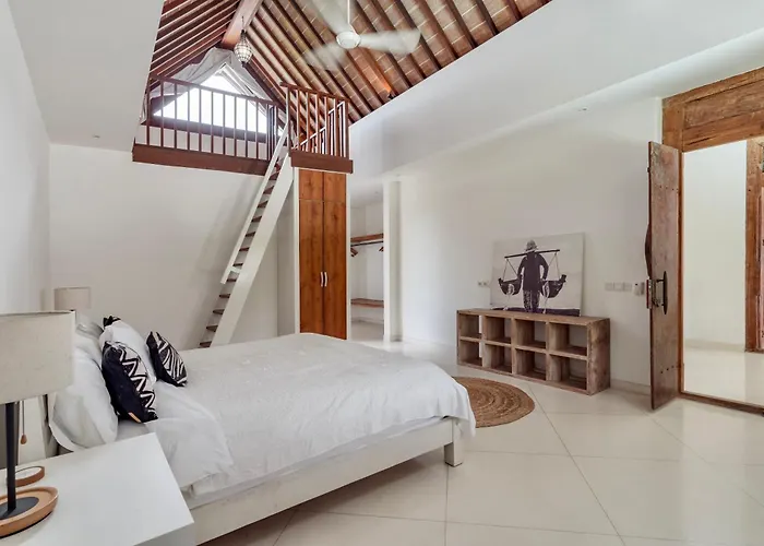 Alba, Berawa, Large Private 4br Near The Villa Canggu (Bali)