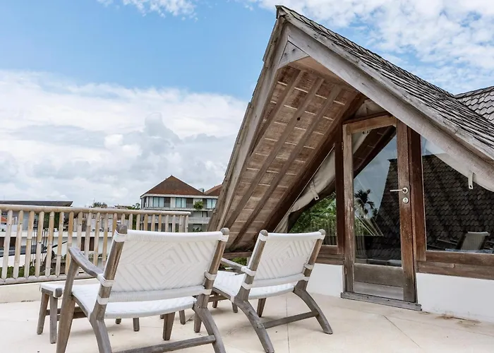 Alba, Berawa, Large Private 4br Near The Villa